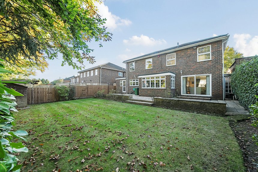 under offer cygnet close london 35834 - Gibbs Gillespie