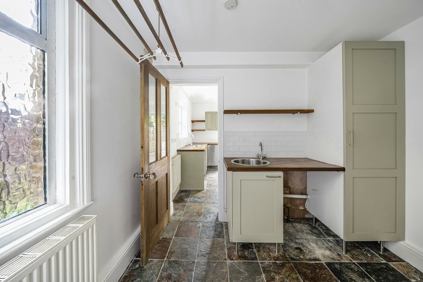 for sale hallowell road london 35836 - Gibbs Gillespie