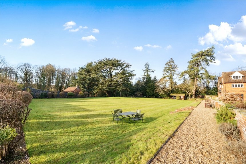 for sale framewood road london 35849 - Gibbs Gillespie