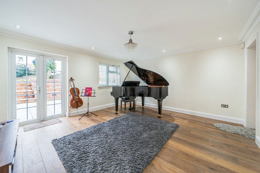 under offer cheapside lane london 35854 - Gibbs Gillespie