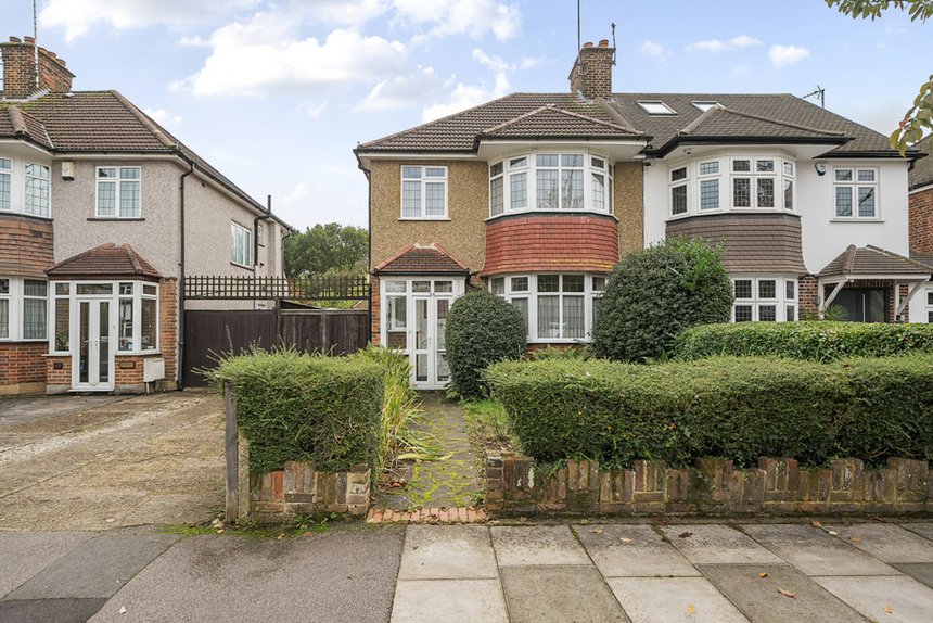 under offer oakington avenue london 35969 - Gibbs Gillespie