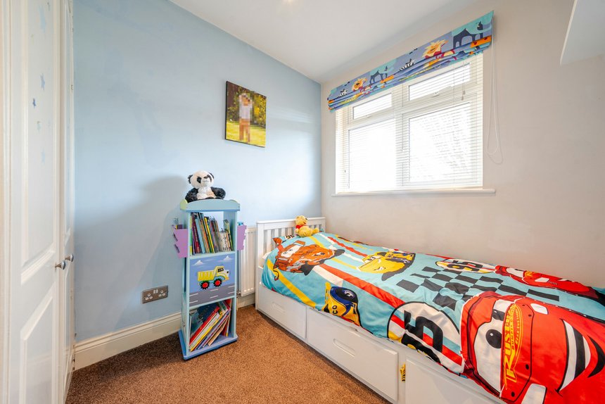 sold ferncroft avenue london 36032 - Gibbs Gillespie