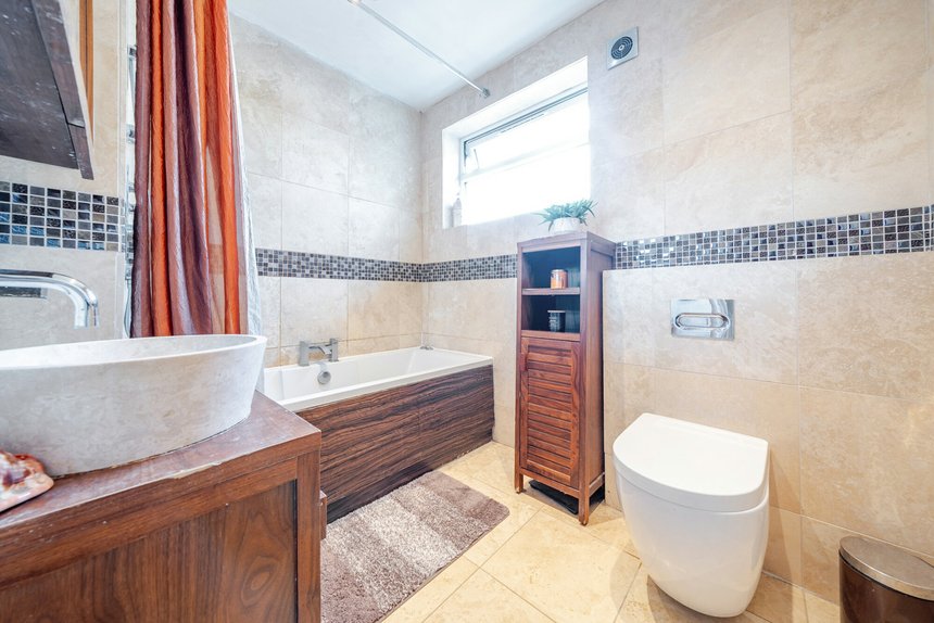 sold ferncroft avenue london 36032 - Gibbs Gillespie