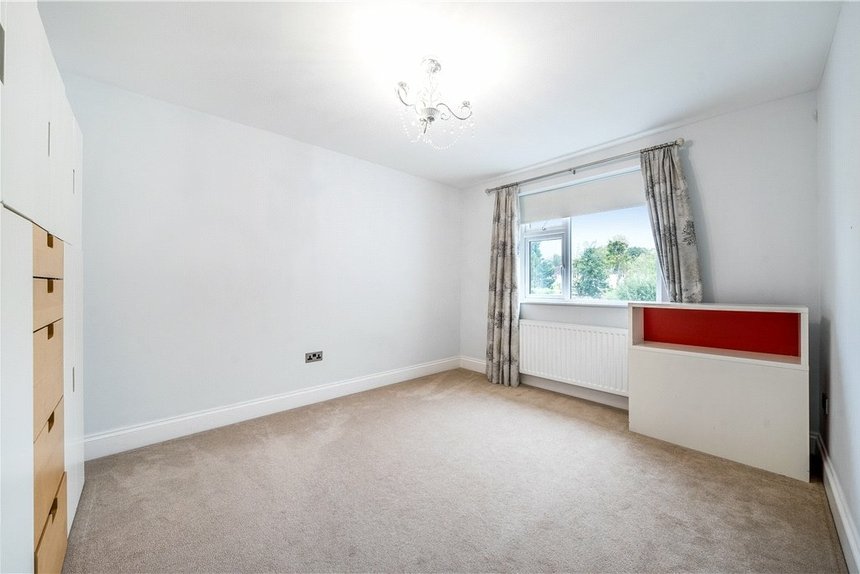 for sale oaklands avenue london 36105 - Gibbs Gillespie