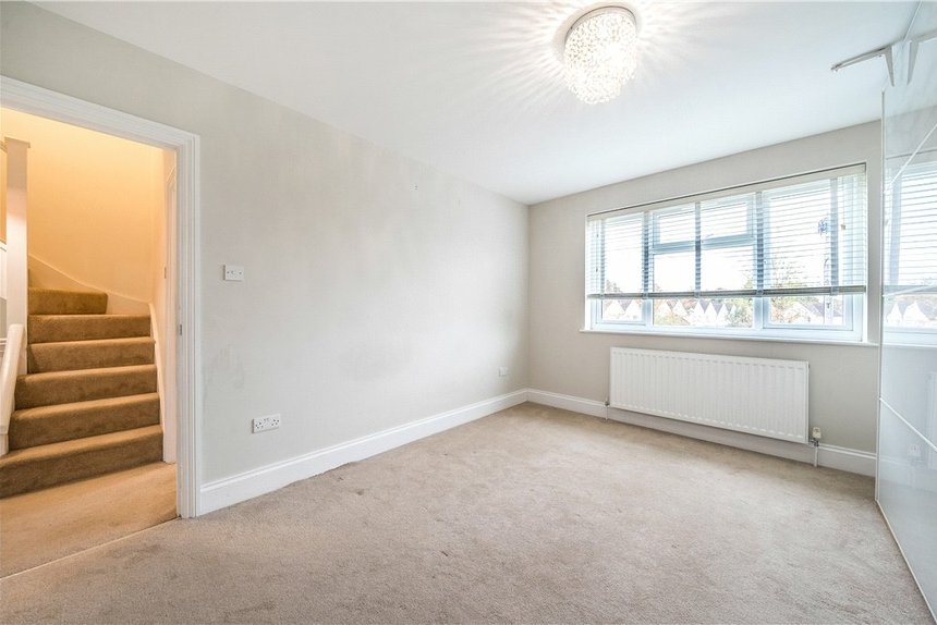 for sale oaklands avenue london 36105 - Gibbs Gillespie