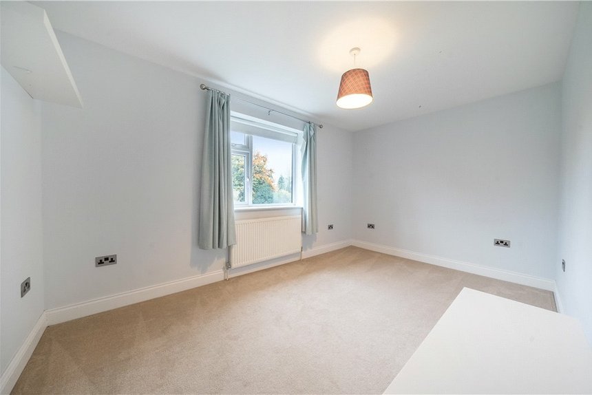 for sale oaklands avenue london 36105 - Gibbs Gillespie