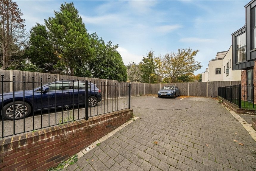 for sale eastbury avenue london 36108 - Gibbs Gillespie