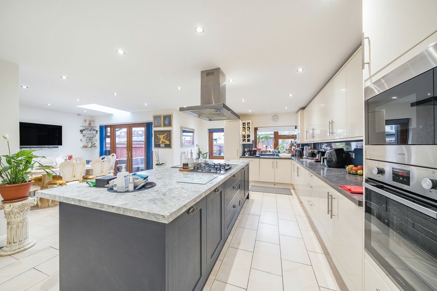 for sale wetheral drive london 36124 - Gibbs Gillespie