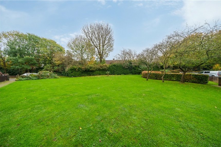 for sale abbeyfields close london 36175 - Gibbs Gillespie