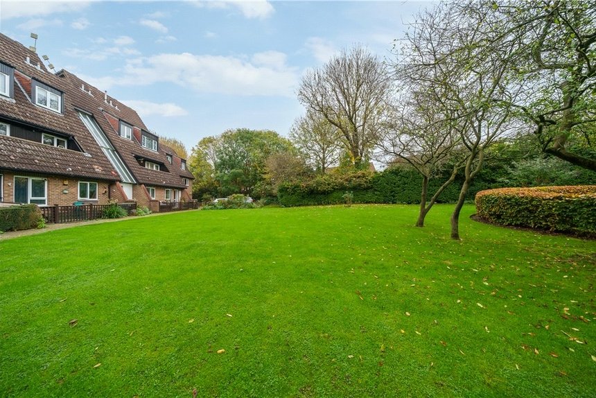 for sale abbeyfields close london 36175 - Gibbs Gillespie