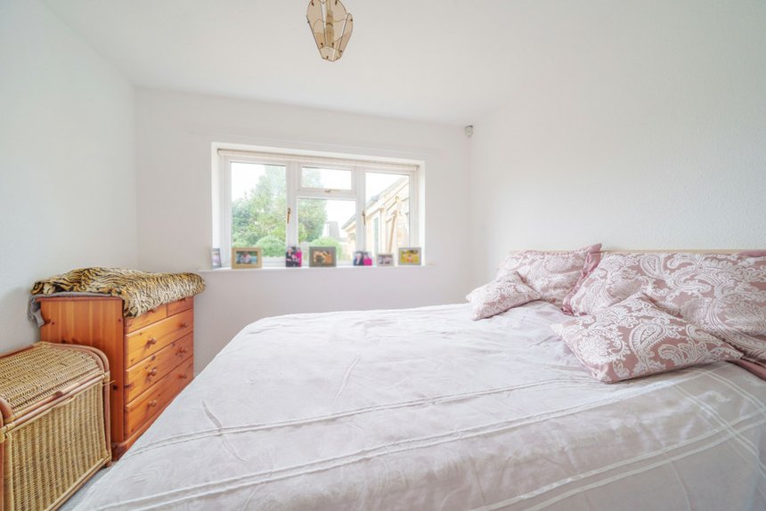 for sale eastwick crescent london 36186 - Gibbs Gillespie