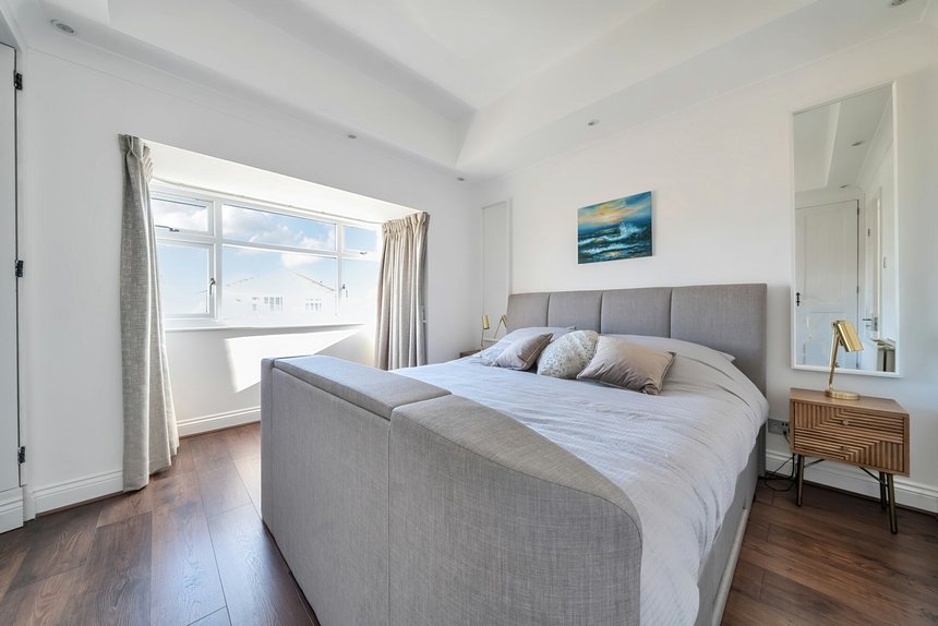 sold plough lane london 36431 - Gibbs Gillespie