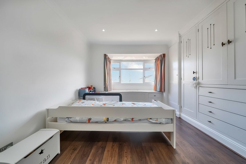 sold plough lane london 36431 - Gibbs Gillespie