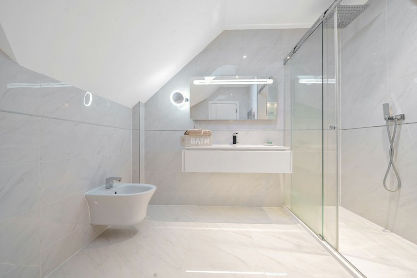 for sale long lane london 36469 - Gibbs Gillespie