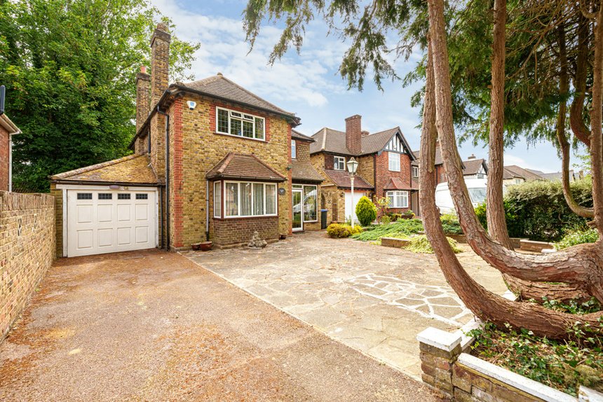 under offer tilehouse way london 36538 - Gibbs Gillespie