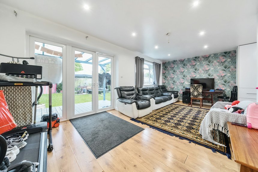 for sale thornton close london 36660 - Gibbs Gillespie