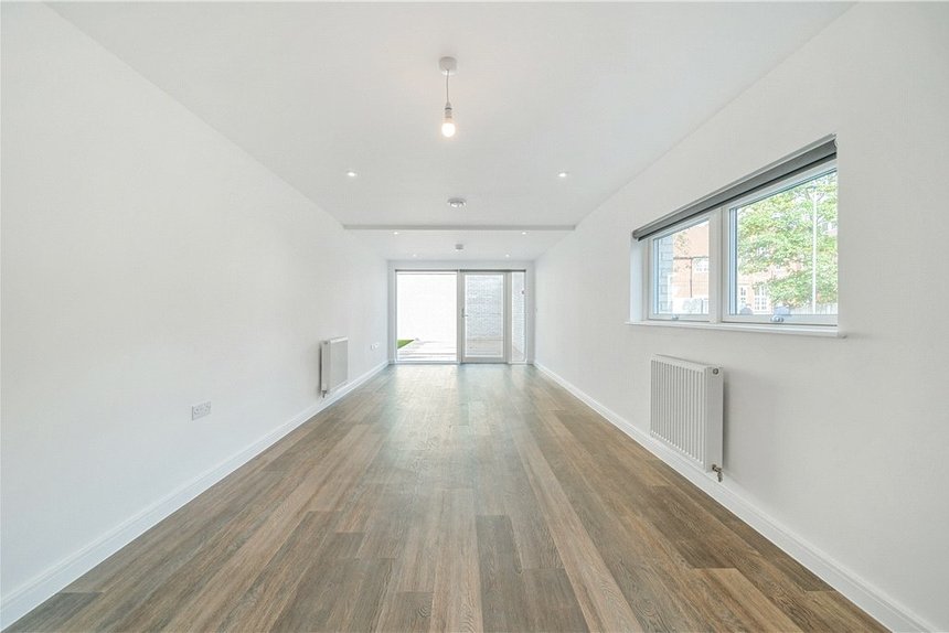 under offer mill hill road london 36724 - Gibbs Gillespie