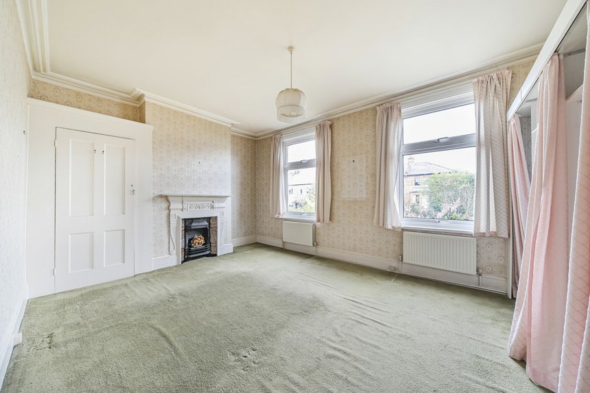 for sale hallowell road london 36775 - Gibbs Gillespie