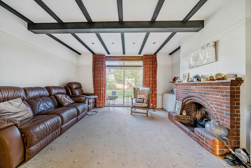 for sale the avenue london 36782 - Gibbs Gillespie