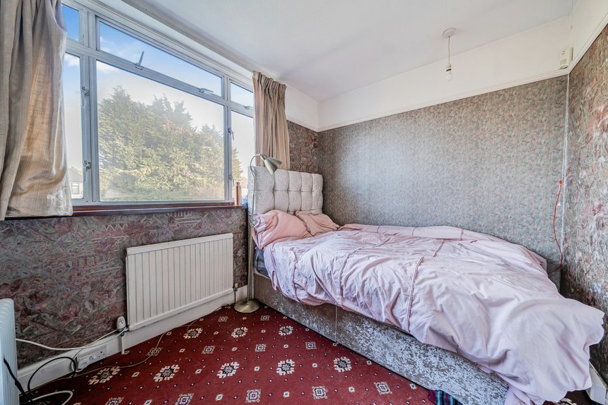 for sale the avenue london 36782 - Gibbs Gillespie