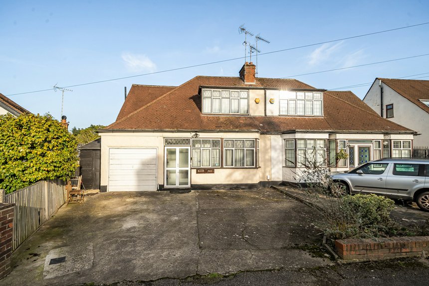 for sale the avenue london 36782 - Gibbs Gillespie