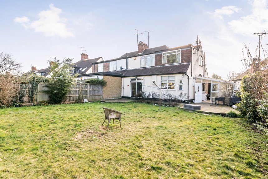for sale the avenue london 36782 - Gibbs Gillespie