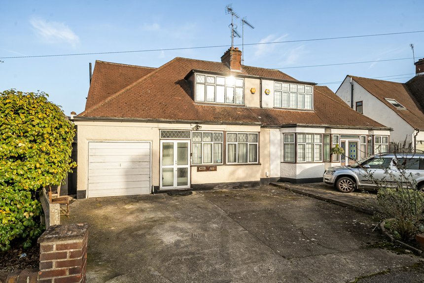 for sale the avenue london 36782 - Gibbs Gillespie