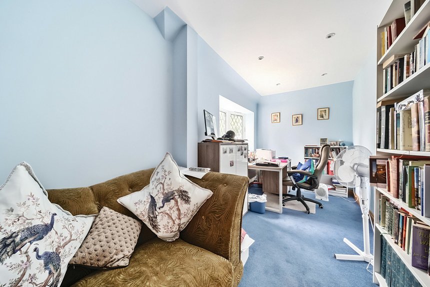 for sale canons drive london 36786 - Gibbs Gillespie