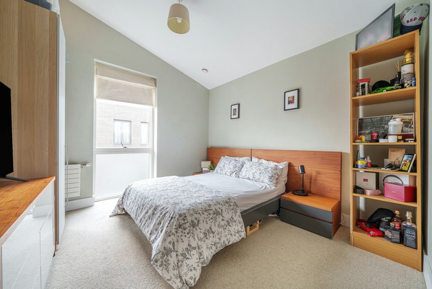 for sale durham wharf drive london 36803 - Gibbs Gillespie