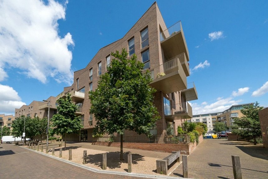 for sale durham wharf drive london 36803 - Gibbs Gillespie