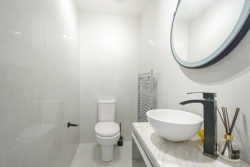 under offer newman avenue london 36816 - Gibbs Gillespie