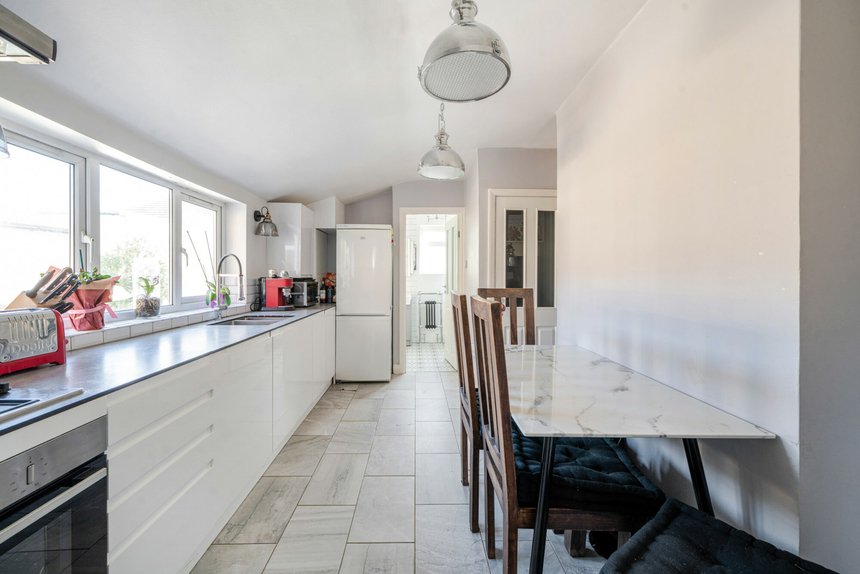 for sale cumberland road london 36819 - Gibbs Gillespie