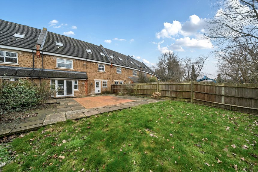 for sale pembroke avenue london 36874 - Gibbs Gillespie