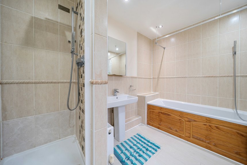 for sale pembroke avenue london 36874 - Gibbs Gillespie
