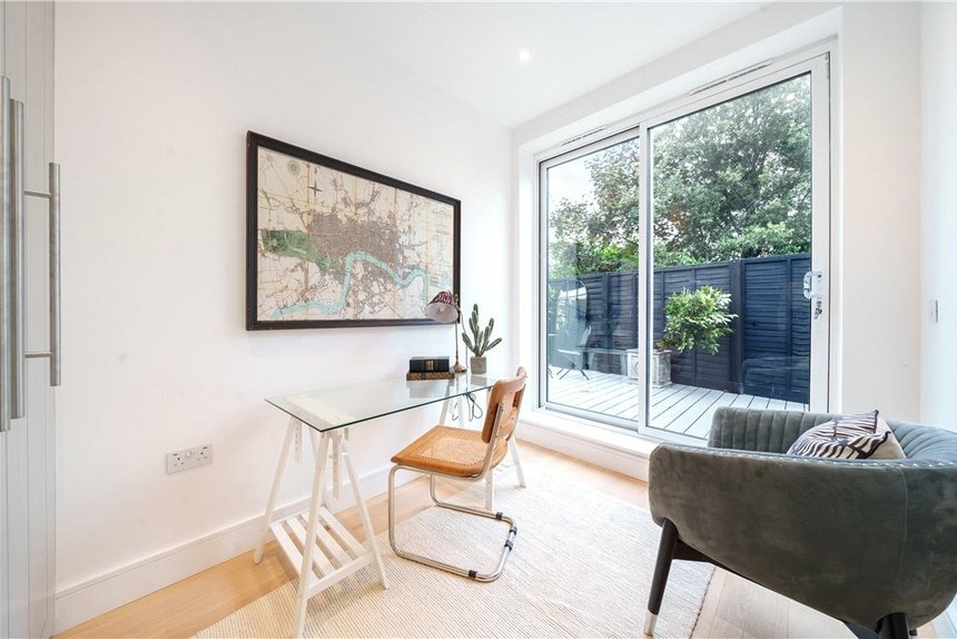 for sale kingsbridge avenue london 37109 - Gibbs Gillespie