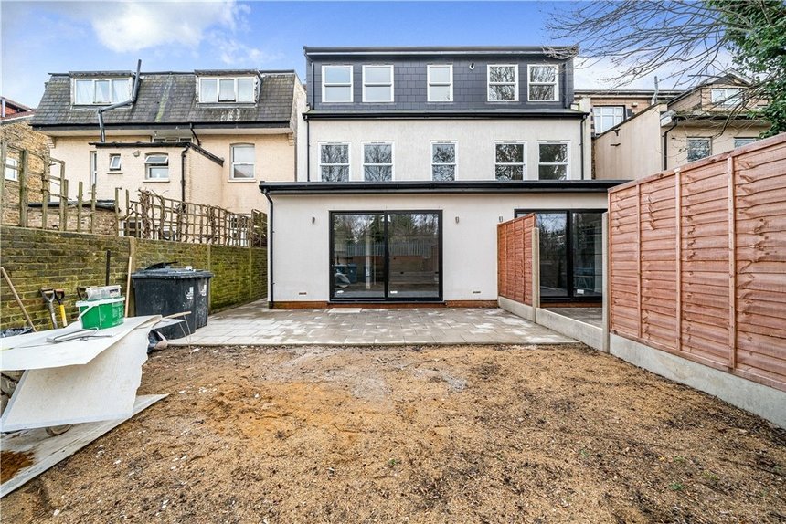 under offer hastings road london 37137 - Gibbs Gillespie