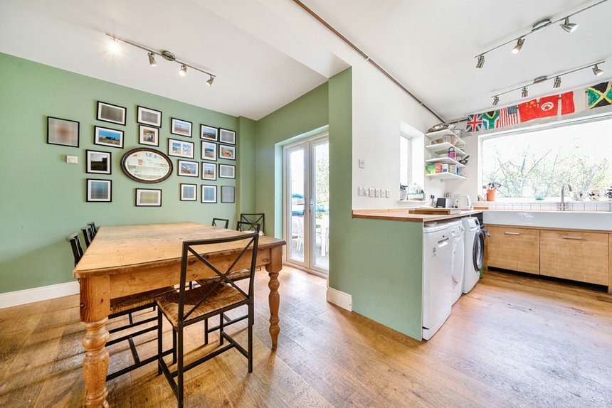 sold victoria road london 37143 - Gibbs Gillespie