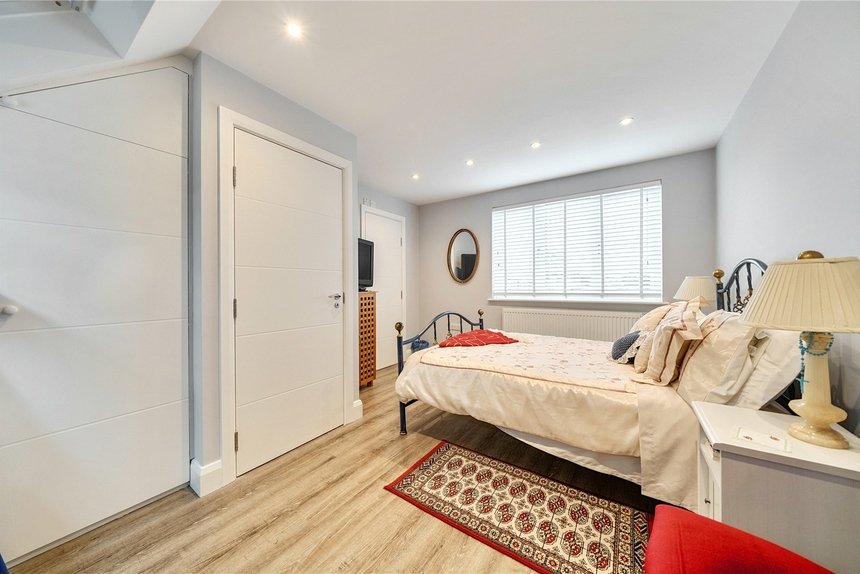 for sale horsenden lane south london 37193 - Gibbs Gillespie