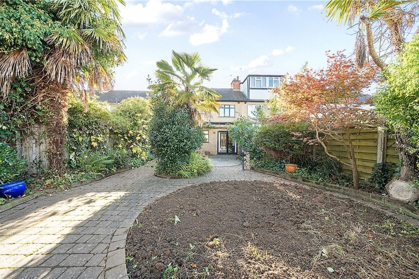 for sale chelston road london 37198 - Gibbs Gillespie