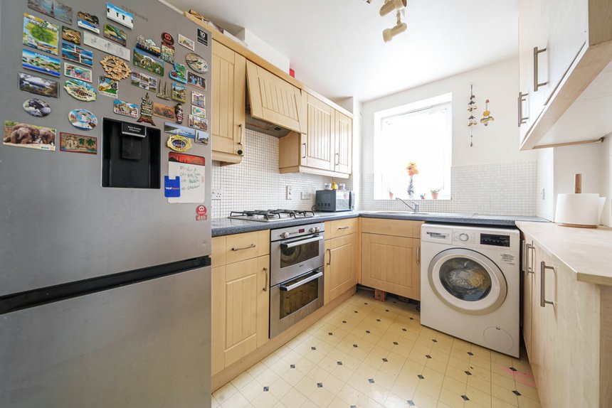 for sale waxlow way london 37241 - Gibbs Gillespie