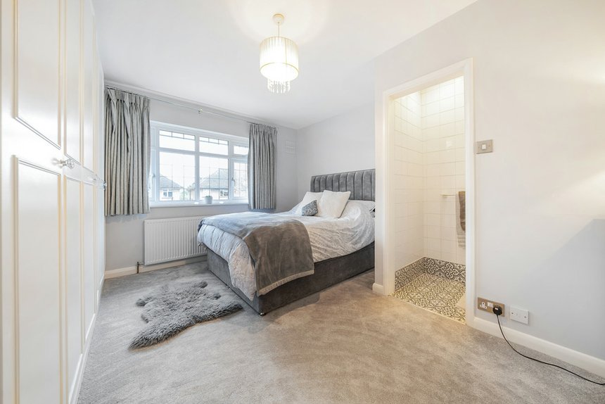 for sale whiteheath avenue london 37289 - Gibbs Gillespie