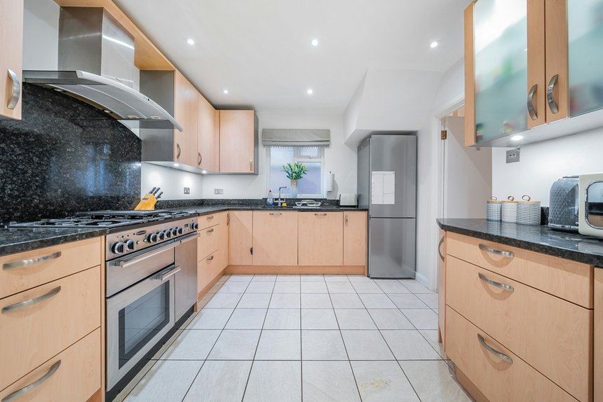 for sale whiteheath avenue london 37289 - Gibbs Gillespie