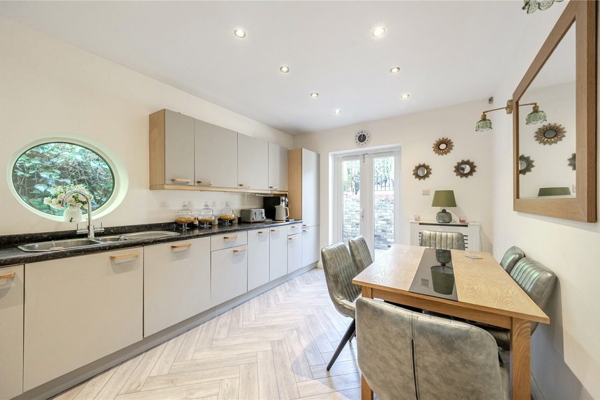 for sale deanway london 37354 - Gibbs Gillespie