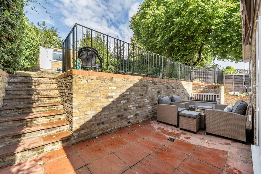 for sale deanway london 37354 - Gibbs Gillespie