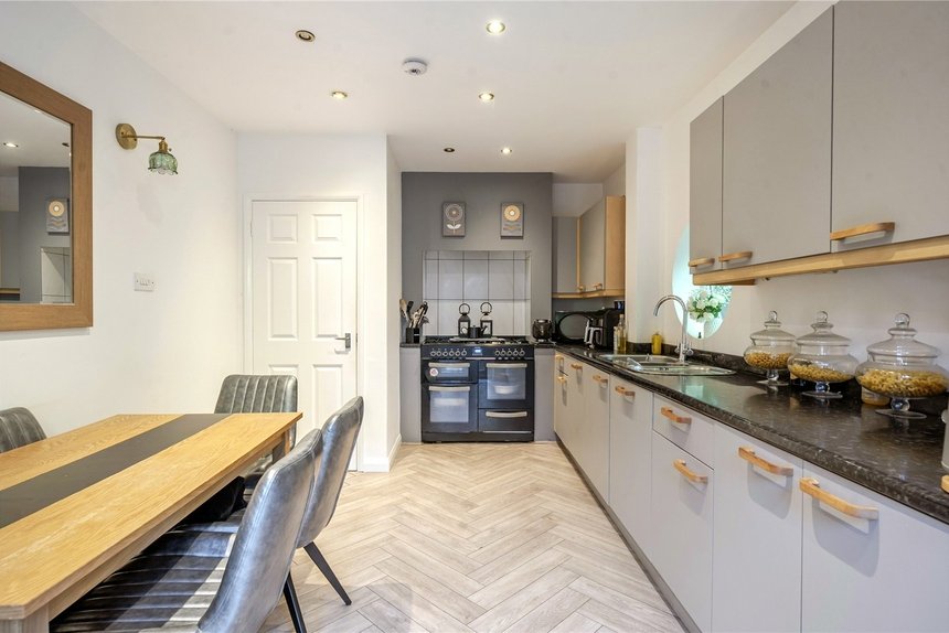 for sale deanway london 37354 - Gibbs Gillespie