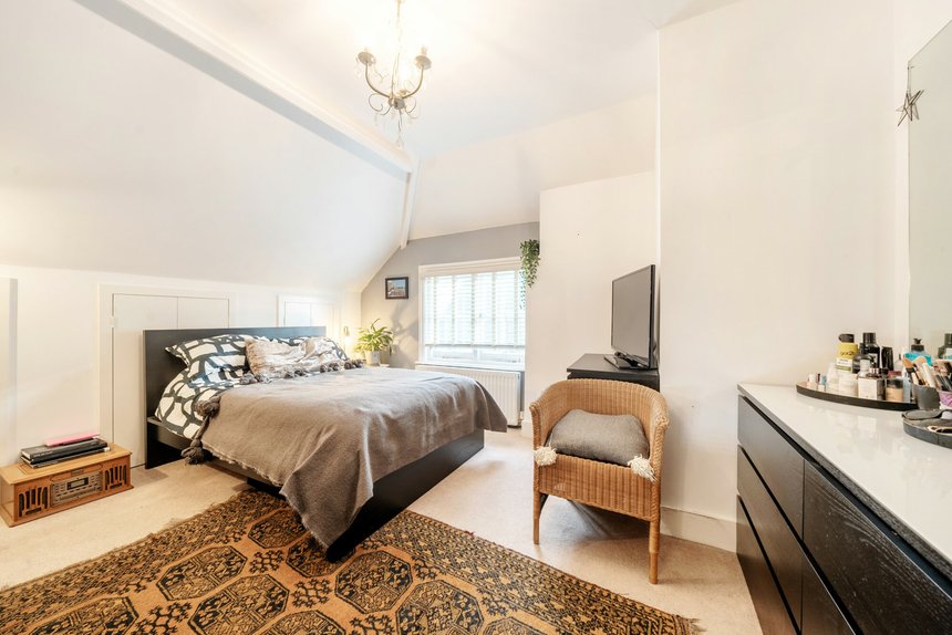 for sale chester road london 37386 - Gibbs Gillespie
