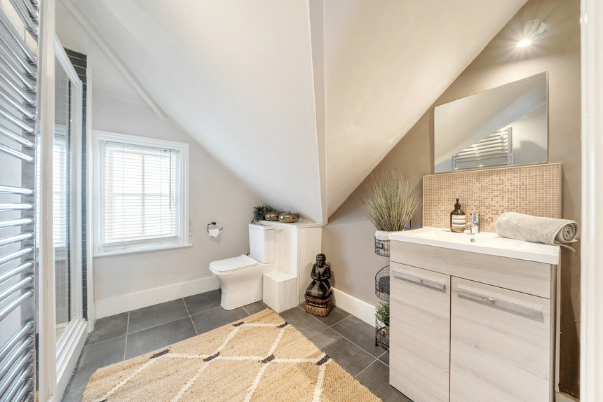 for sale chester road london 37386 - Gibbs Gillespie