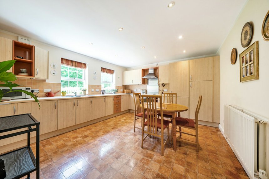 for sale ducks hill road london 37581 - Gibbs Gillespie