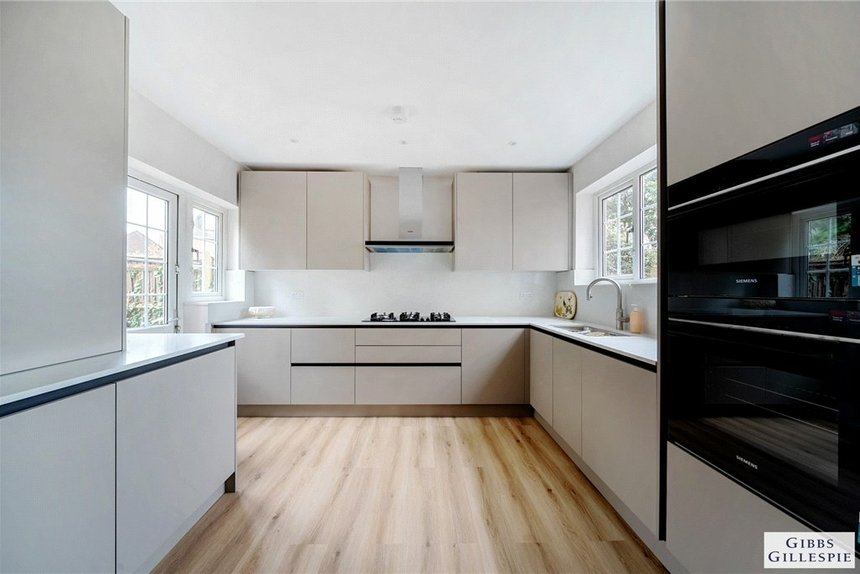 for sale south hill avenue london 37605 - Gibbs Gillespie