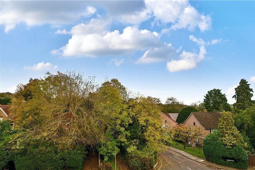 for sale halsbury close london 37650 - Gibbs Gillespie